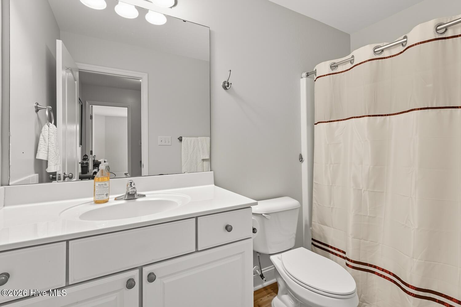 352 Edgewater Road Washington, NC 27889 - Photo 25 of 42 Hallbath