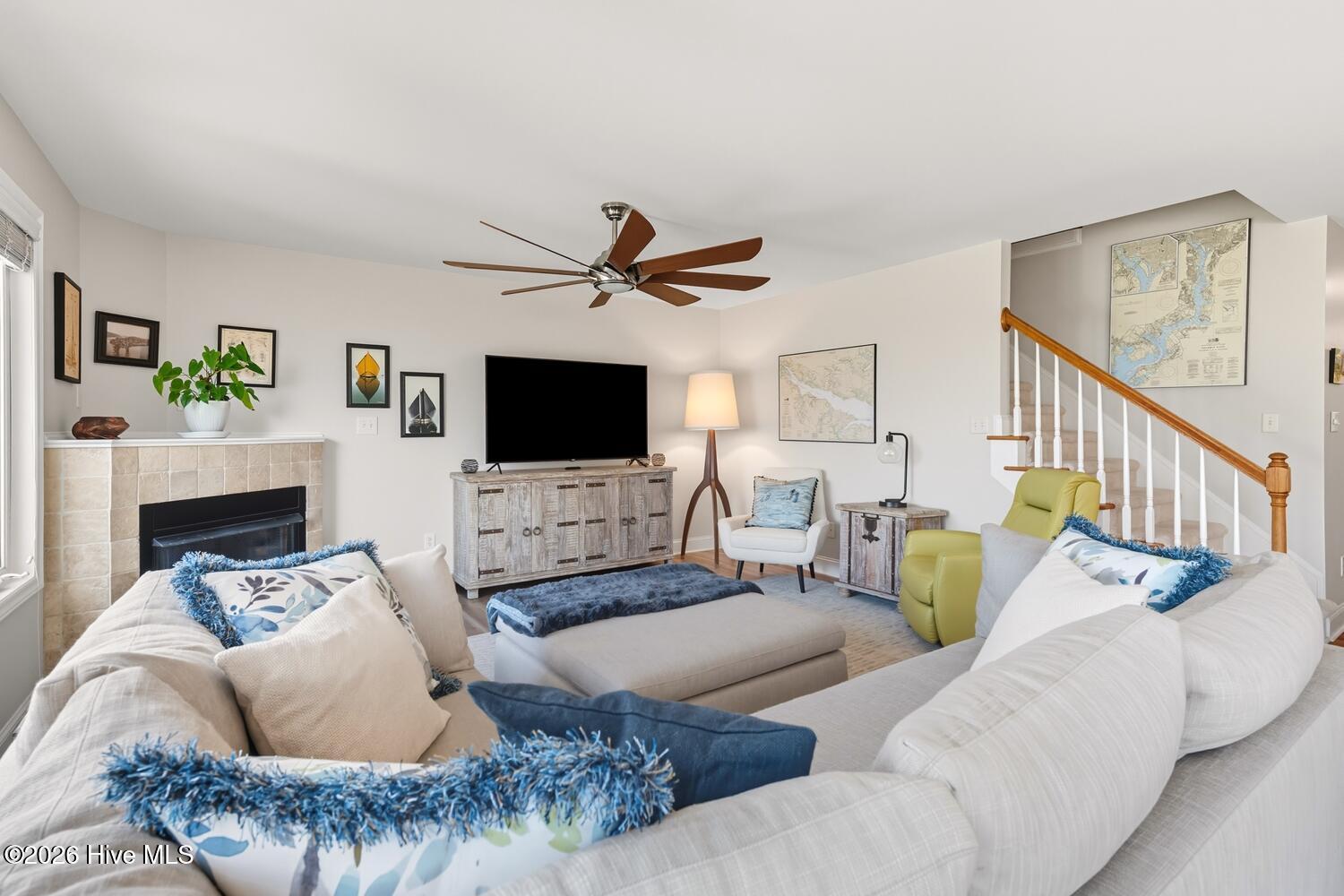 352 Edgewater Road Washington, NC 27889 - Photo 6 of 42 Familyroom(1)