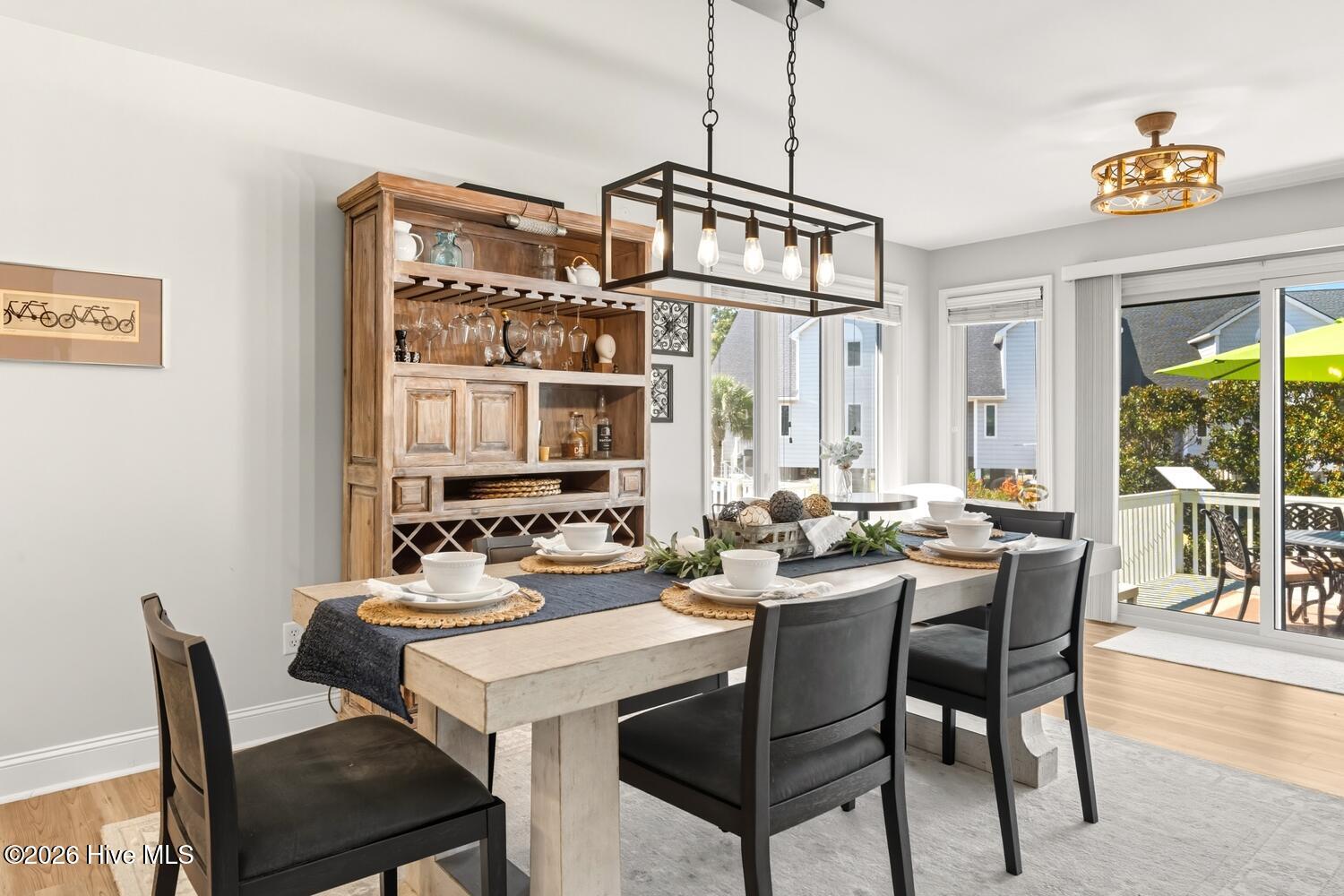 352 Edgewater Road Washington, NC 27889 - Photo 8 of 42 DiningArea