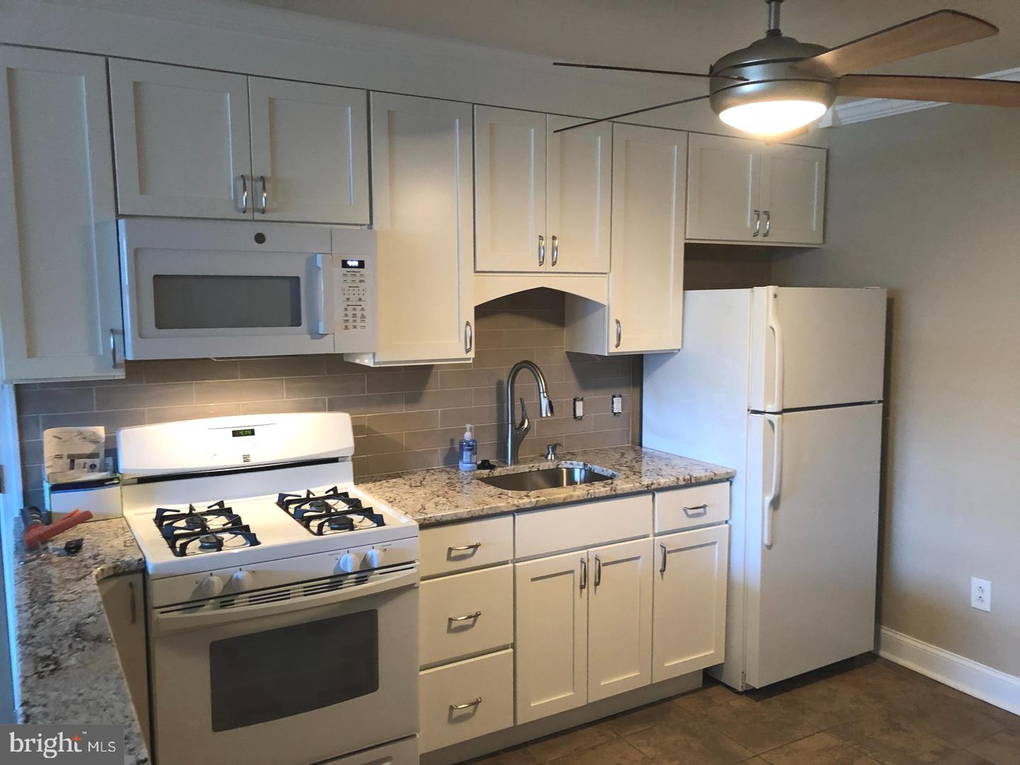 9317 Cottage Street Philadelphia, PA 19114 - Photo 4 of 9