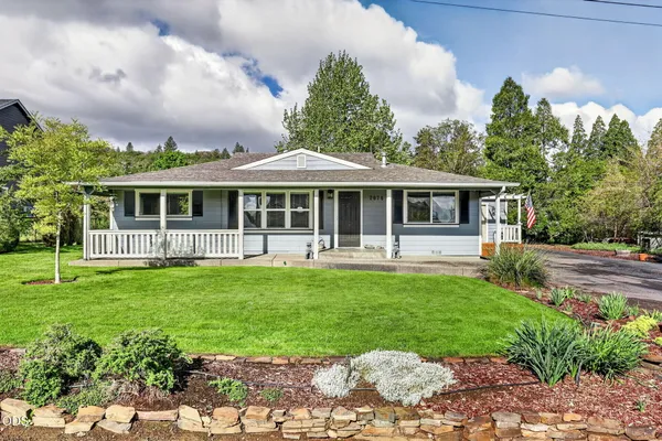 $638,808 | 2076 Magnolia Avenue, Medford, OR 97501