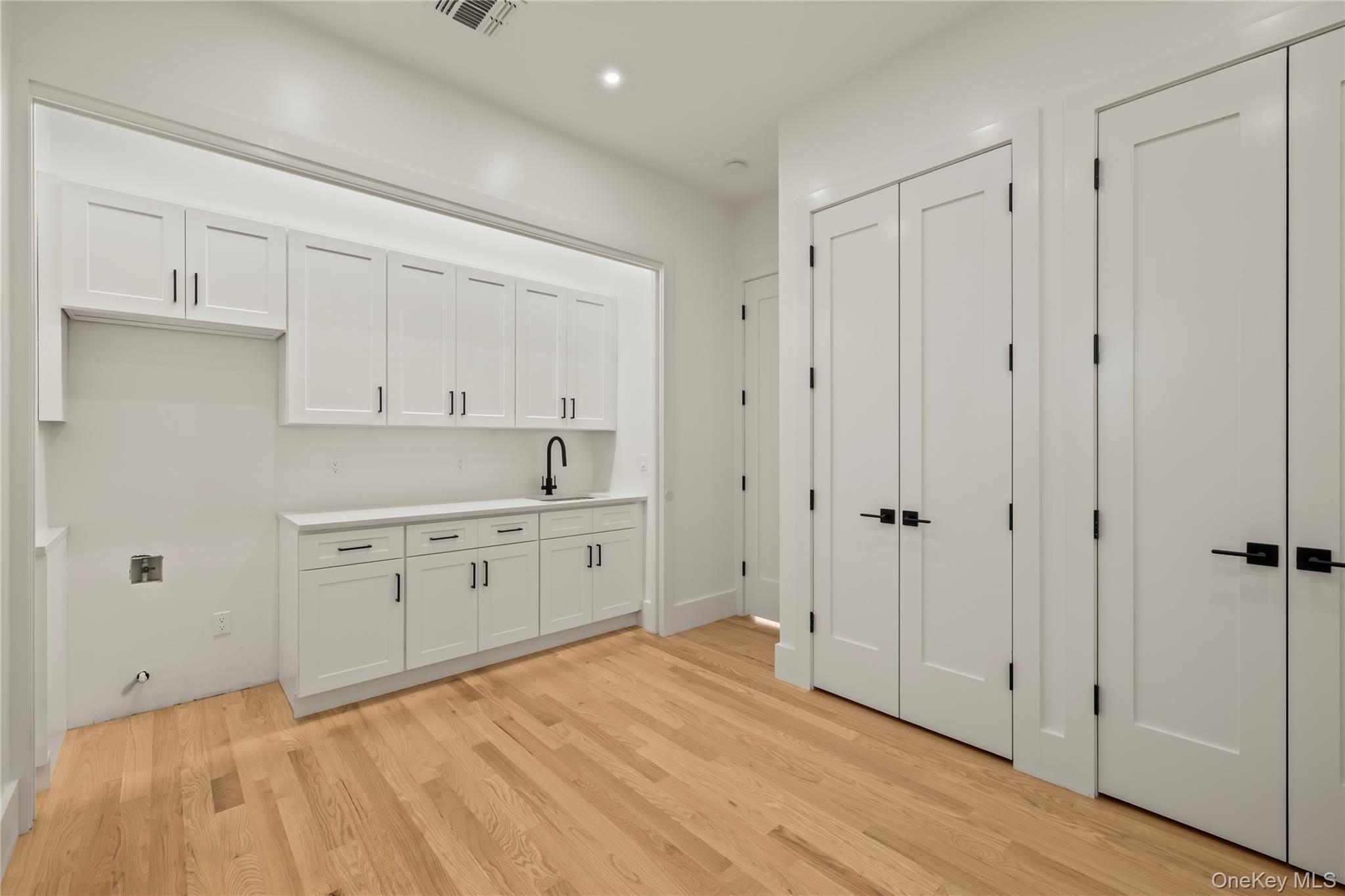 9 Lincoln Street, Unit 201 Spring Valley, NY 10977 - Photo 13 of 31