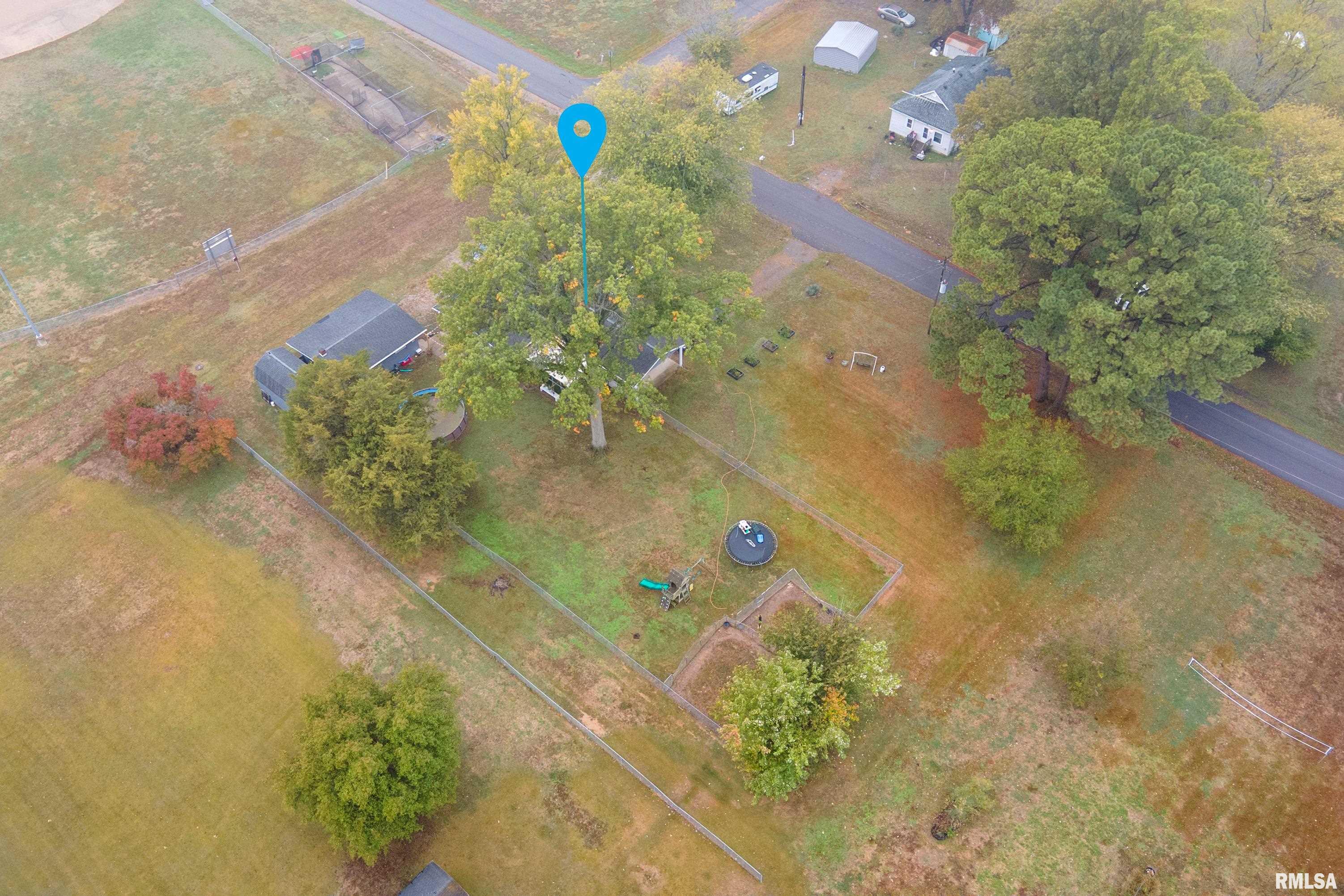 816 South Elm Street Sesser, IL 62884 - Photo 36 of 40