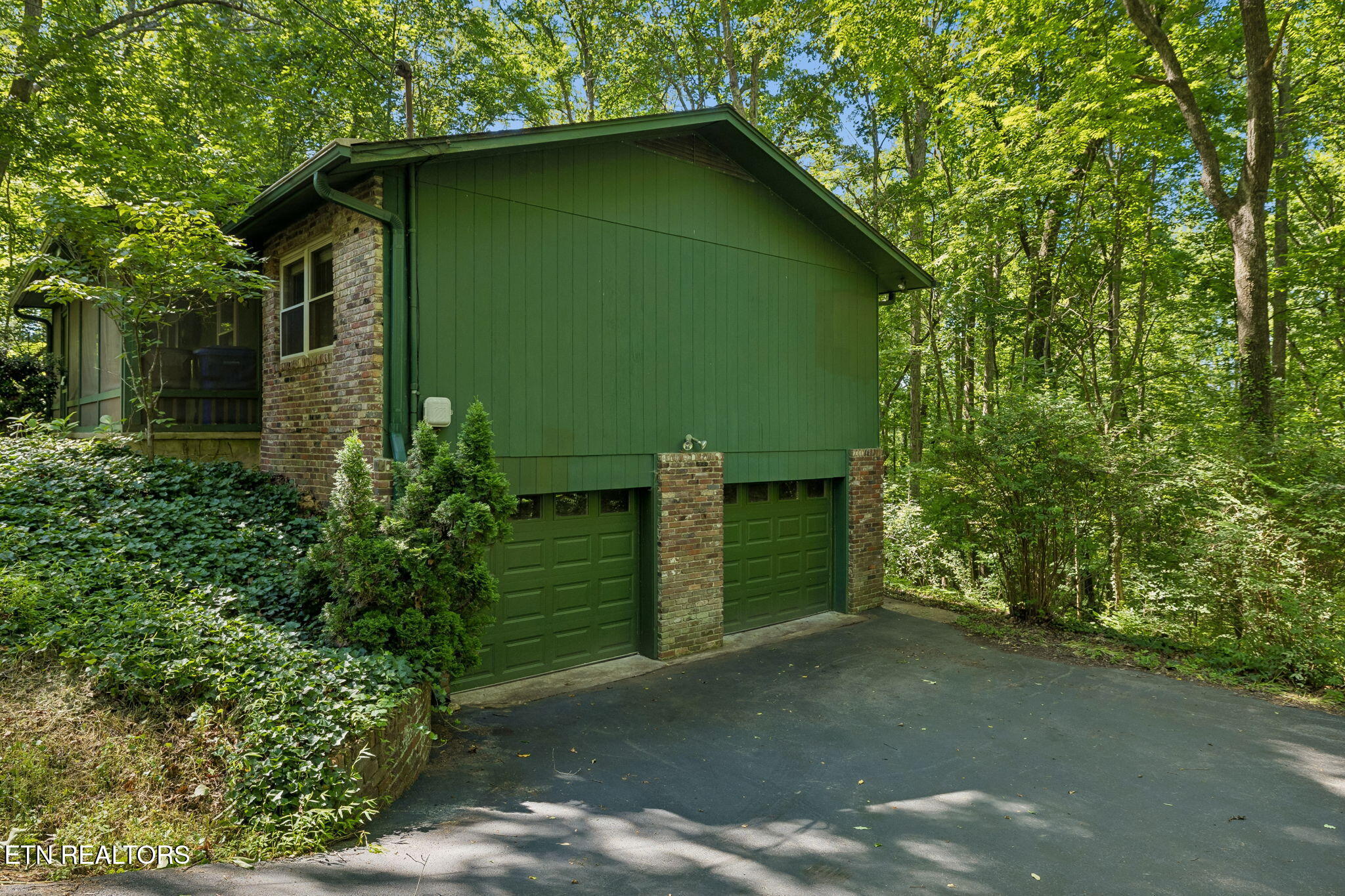 107 Neville Lane Oak Ridge, TN 37830 - Photo 49 of 58 49-107 Neville Ln - 049