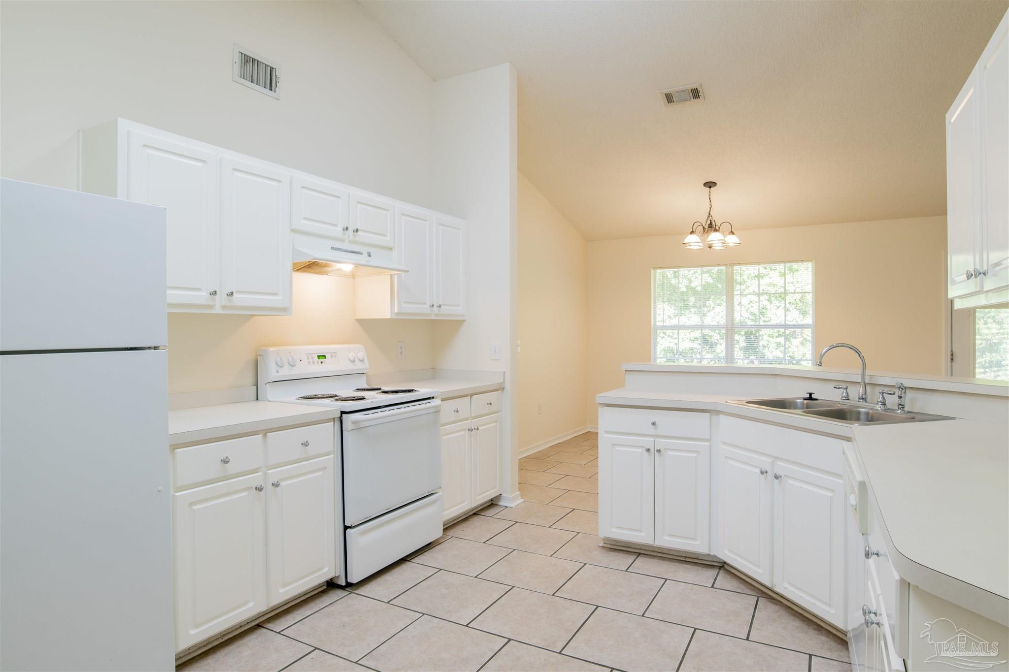 4862 Ribault Lane Milton, FL 32570 - Photo 13 of 25