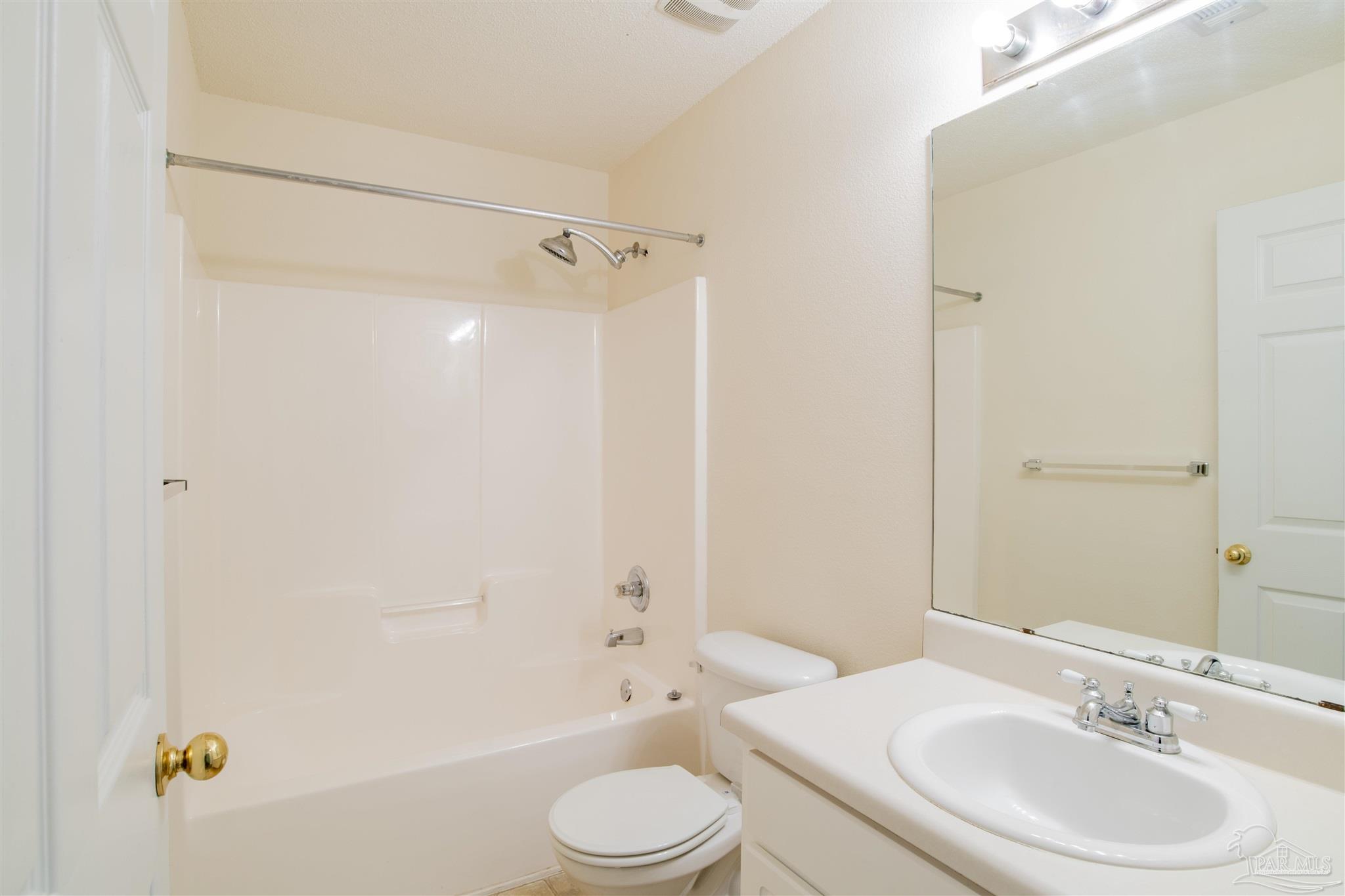 4862 Ribault Lane Milton, FL 32570 - Photo 16 of 25
