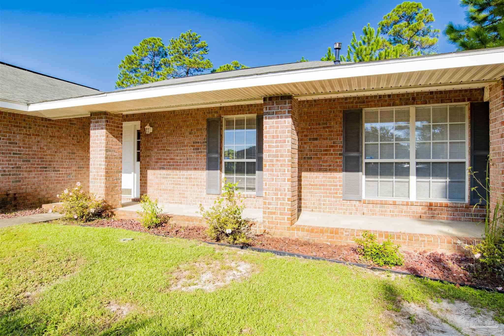 4862 Ribault Lane Milton, FL 32570 - Photo 3 of 25