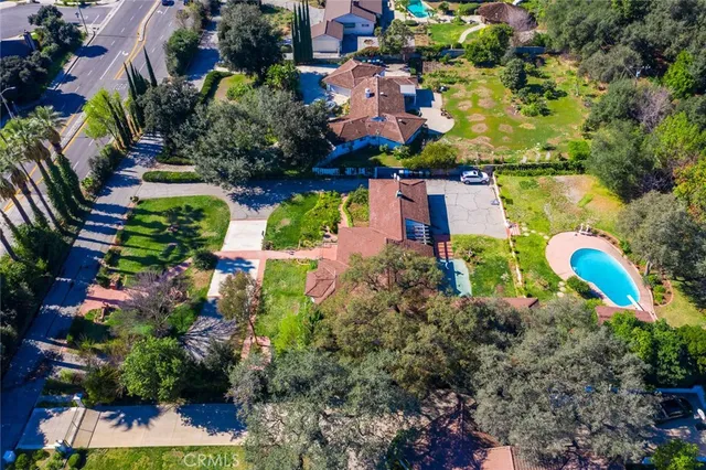 an aerial view of multiple house