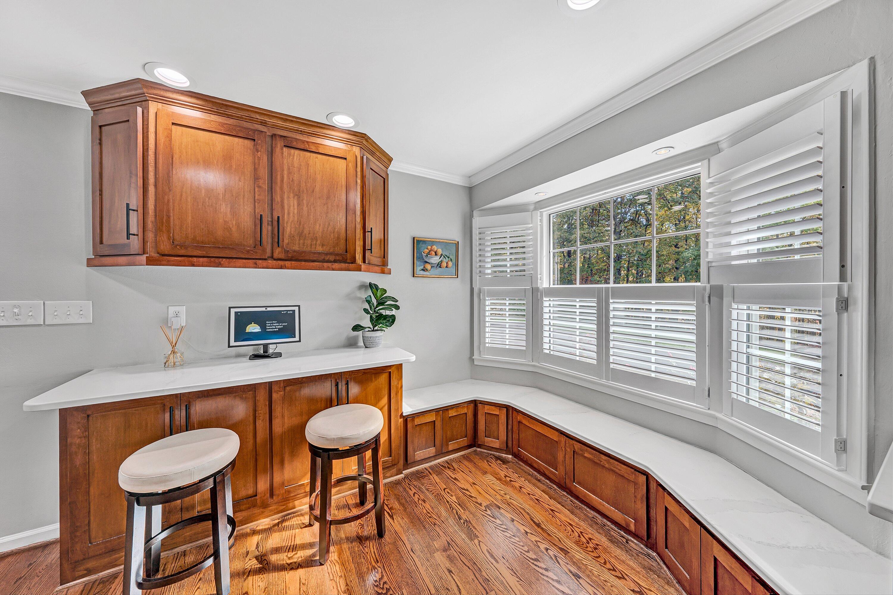 5063 Falcon Ridge Road Roanoke, VA 24018 - Photo 27 of 82 a kitchen with stainless steel appliances granite countertop a stove a sink and a microwave