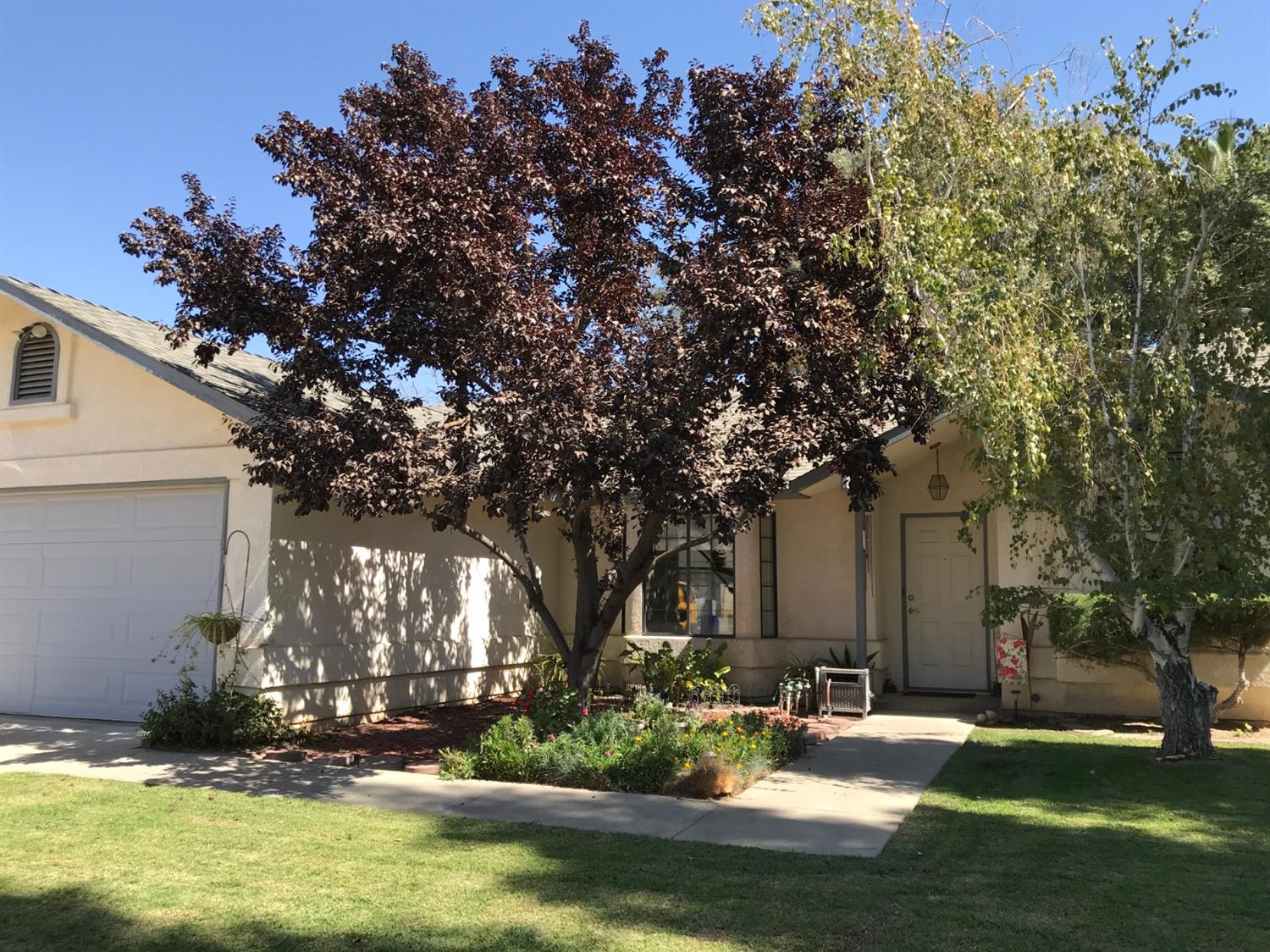 1490 River Bluff Drive Reedley, CA 93654 - Photo 1 of 16 Gallery Image 1