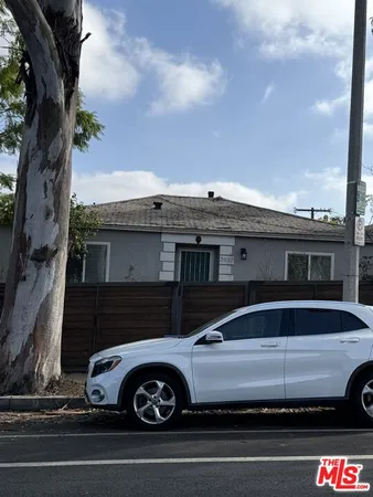 $3,590 | 2037 Stewart Street, Santa Monica, CA 90404