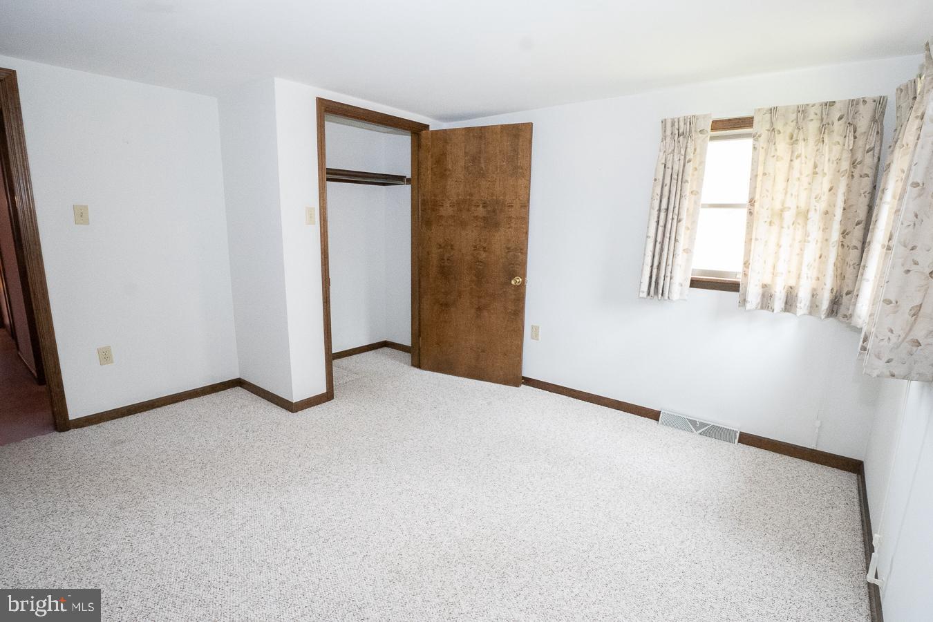 326 Kulps Road Barto, PA 19504 - Photo 19 of 31