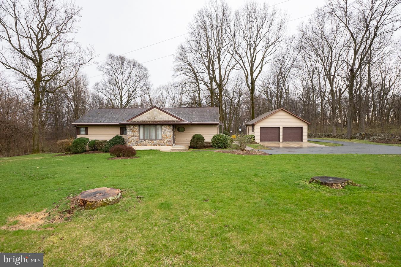 326 Kulps Road Barto, PA 19504 - Photo 2 of 31