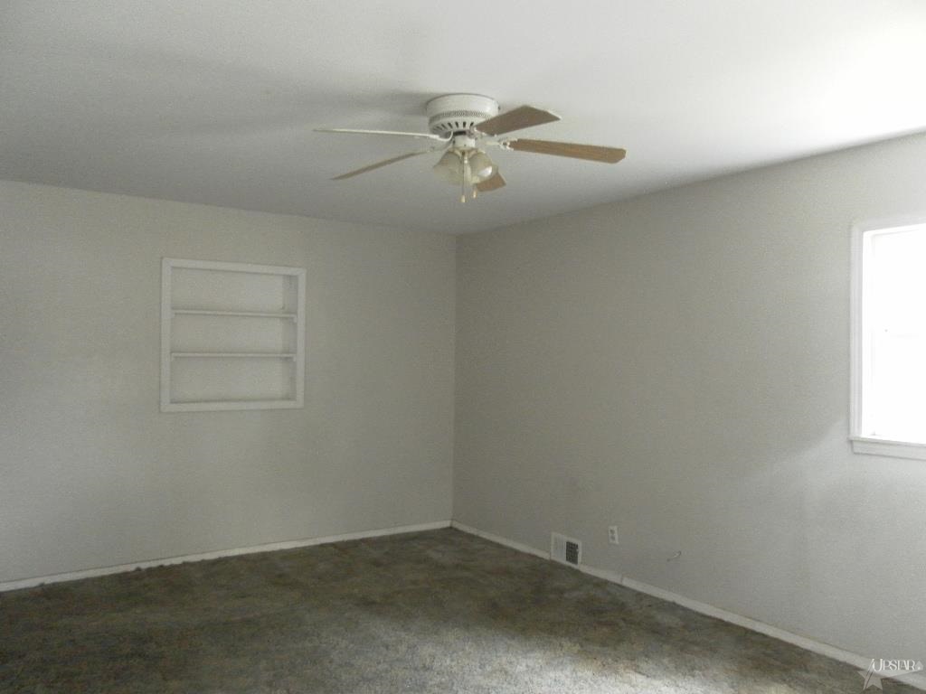 1704 Howell Street Fort Wayne, IN 46808 - Photo 5 of 11 Gallery Image 5