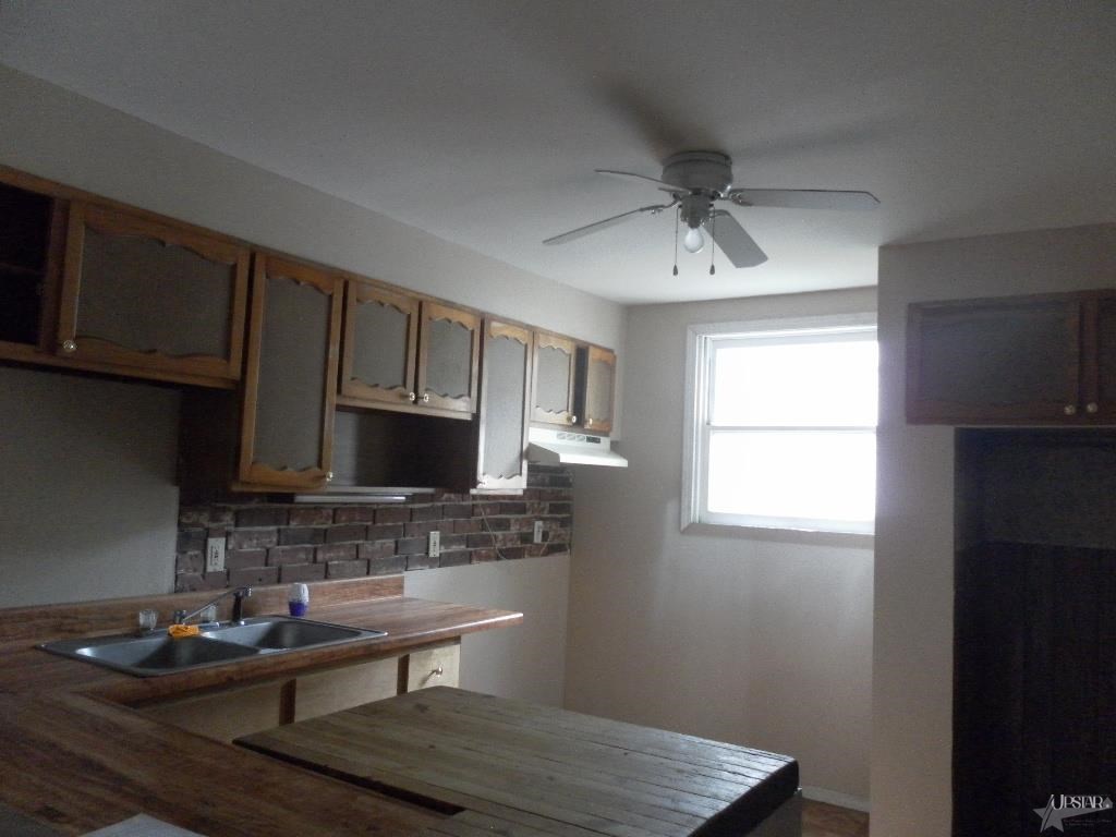 1704 Howell Street Fort Wayne, IN 46808 - Photo 6 of 11 Gallery Image 6