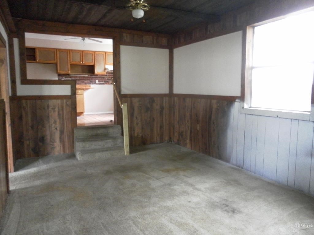 1704 Howell Street Fort Wayne, IN 46808 - Photo 8 of 11 Gallery Image 8