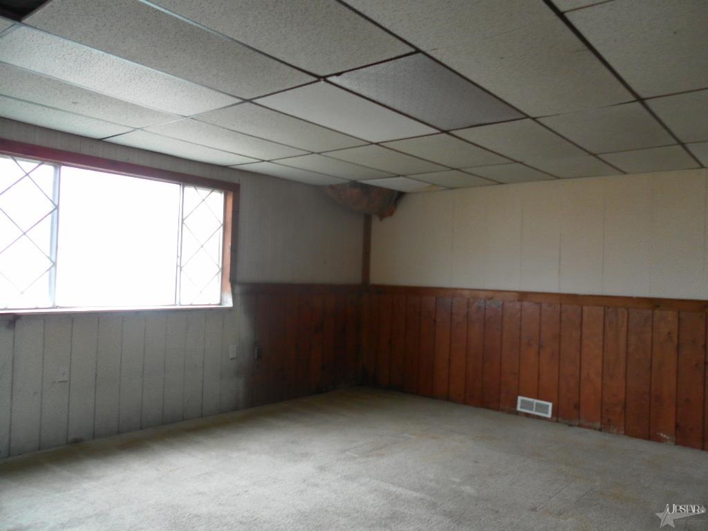 1704 Howell Street Fort Wayne, IN 46808 - Photo 10 of 11 Gallery Image 10