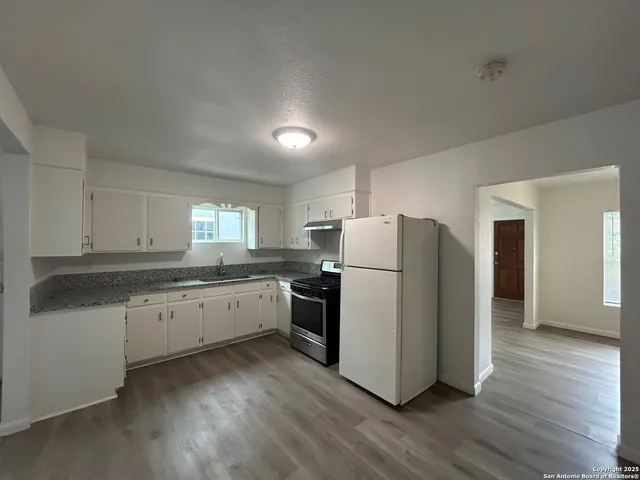 $1,750 | 1014 Eldorado, San Antonio, TX 78225