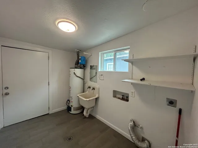 $1,750 | 1014 Eldorado, San Antonio, TX 78225