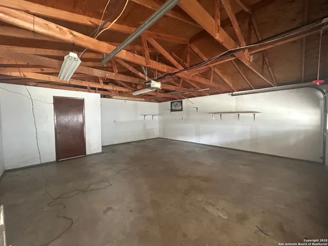 $1,750 | 1014 Eldorado, San Antonio, TX 78225