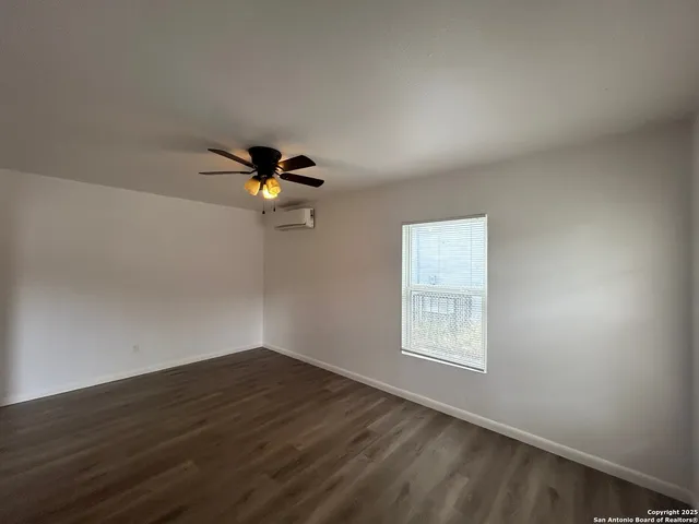 $1,750 | 1014 Eldorado, San Antonio, TX 78225