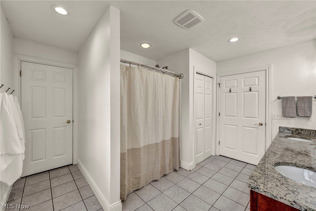 12105 Girdled Road Painesville, OH 44077 - Photo 40 of 50