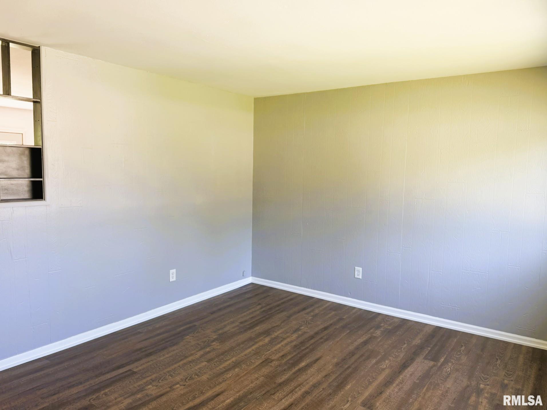 1600 East Walnut Street Chatham, IL 62629 - Photo 3 of 16