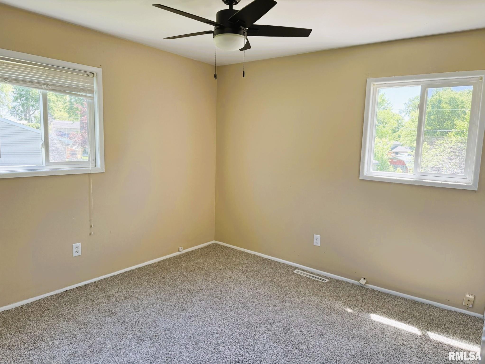 1600 East Walnut Street Chatham, IL 62629 - Photo 9 of 16