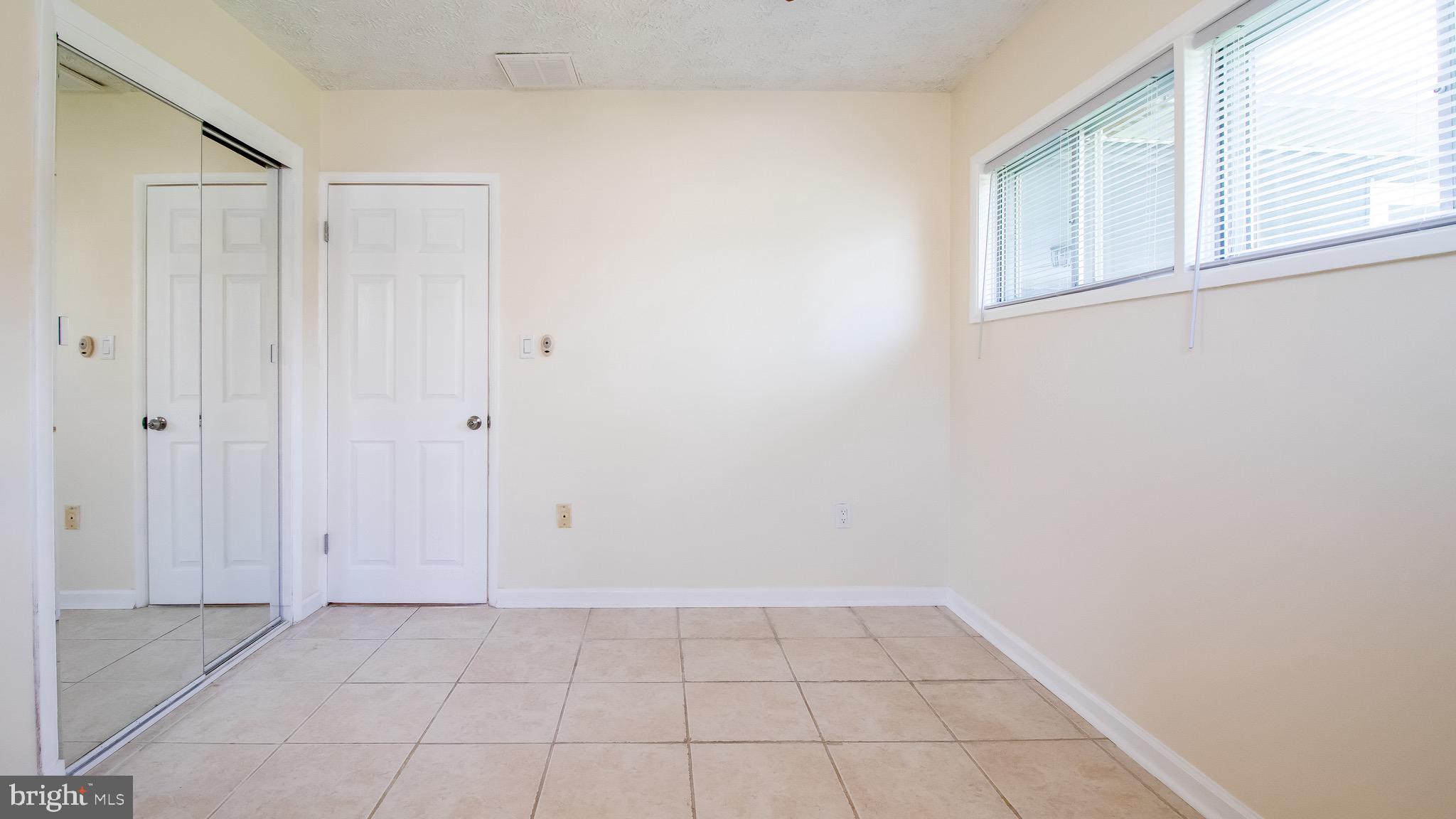 2603 Burridge Road Baltimore, MD 21234 - Photo 14 of 26 Your grande master bedroom!!!