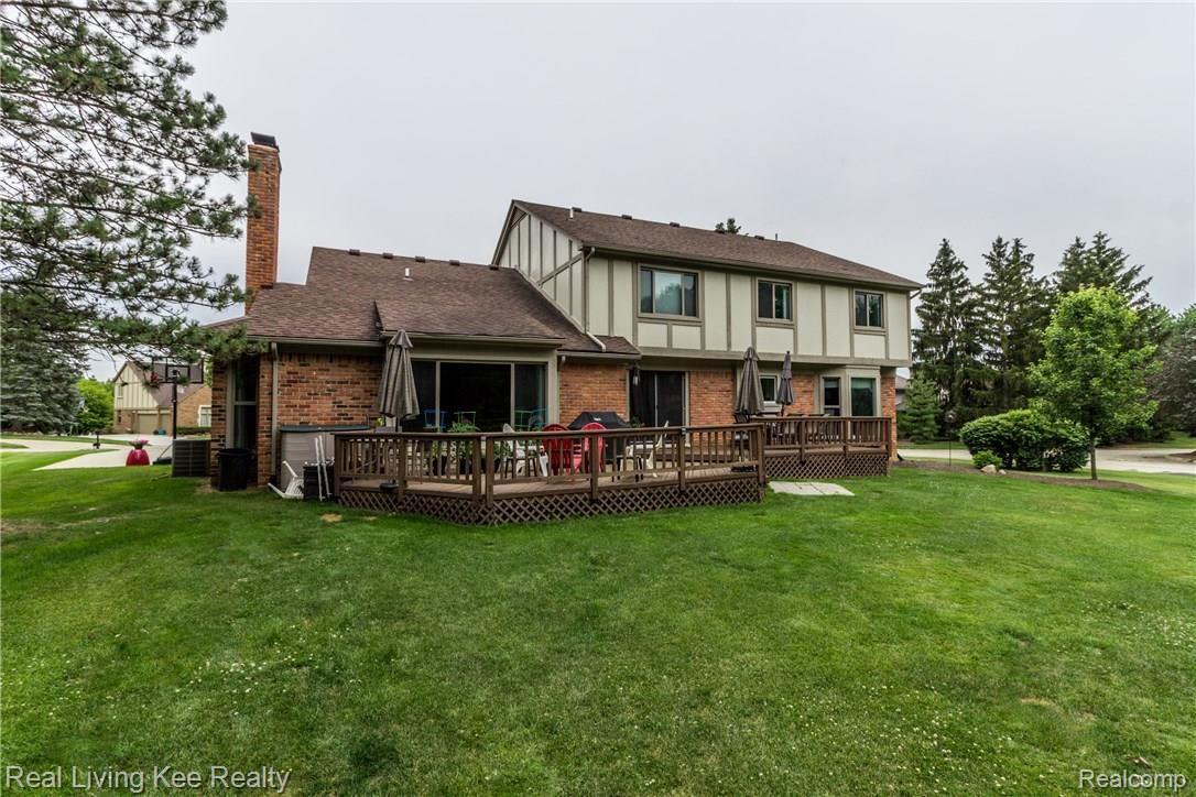 3767 Summit Ridge Drive Rochester, MI 48306 - Photo 63 of 66 Exterior 12.jpg