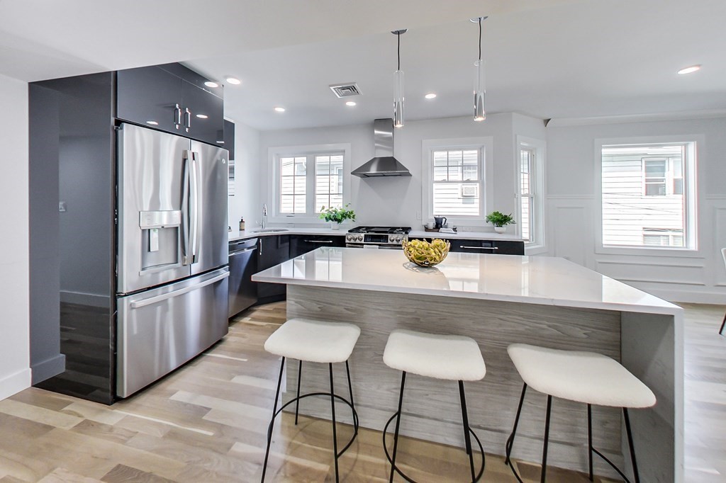 37 Appleton Street, Unit 37 Arlington, MA 02476 - Photo 12 of 38