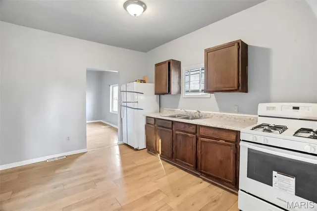 $109,900 | 1534 7th Street, Madison, IL 62060