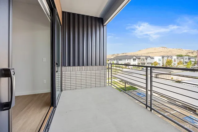 $389,900 | 4340 East Haystack Street, Unit 202, Boise, ID 83716