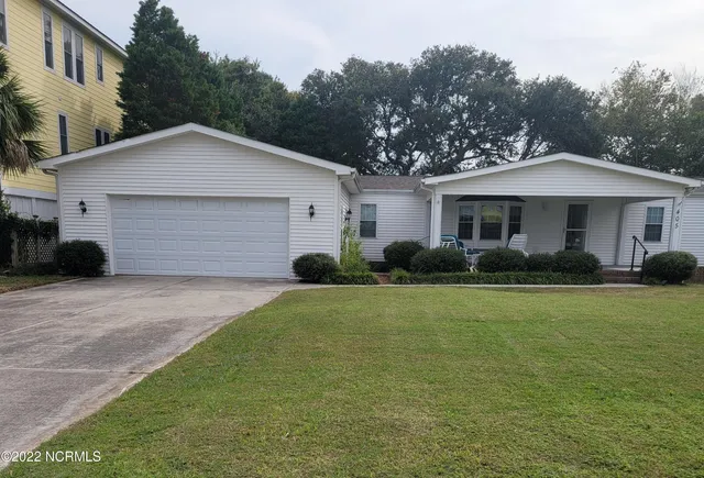 $2,600 | 405 Alabama Avenue, Carolina Beach, NC 28428