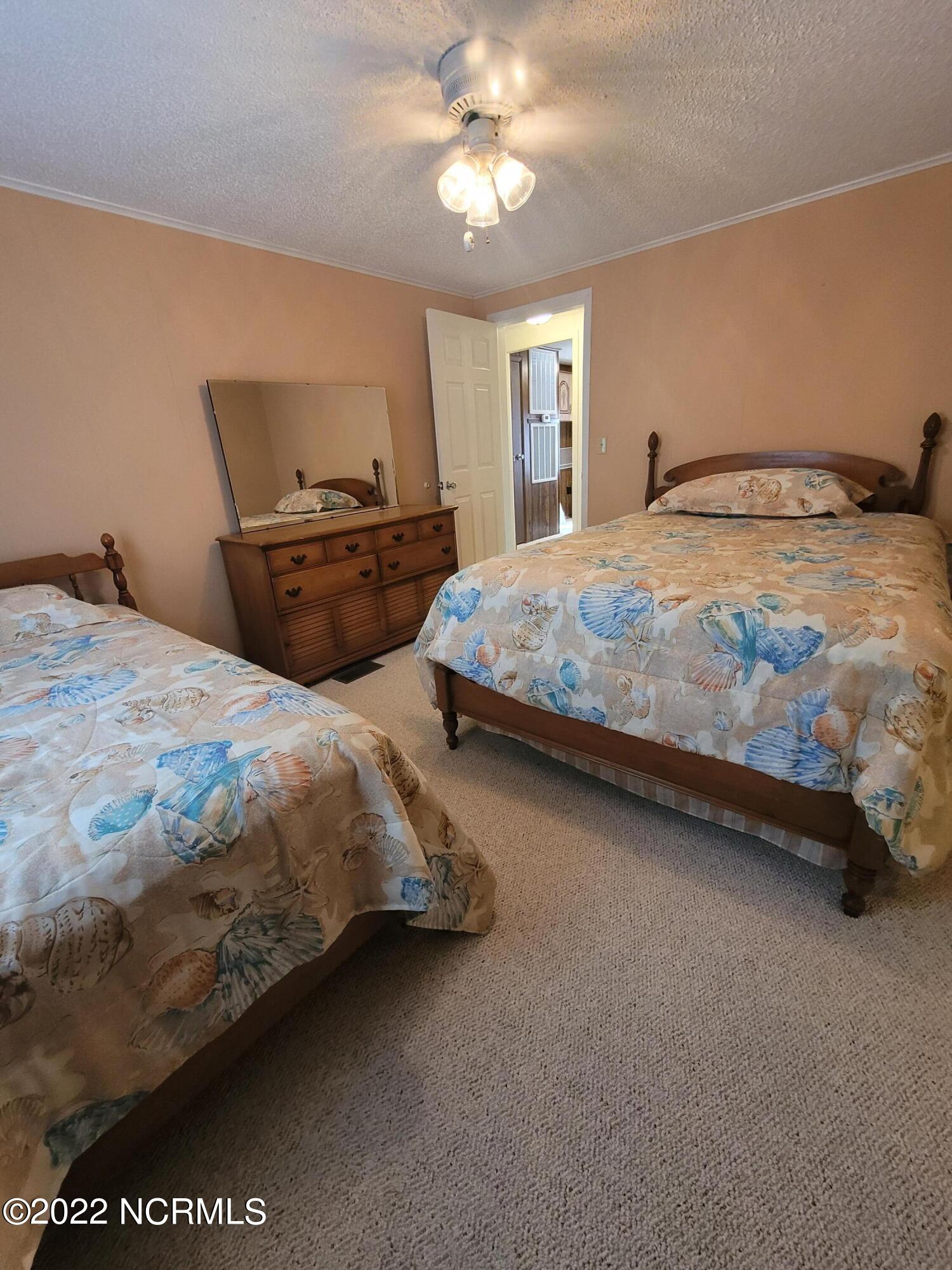 405 Alabama Avenue Carolina Beach, NC 28428 - Photo 16 of 40 20220927_154656