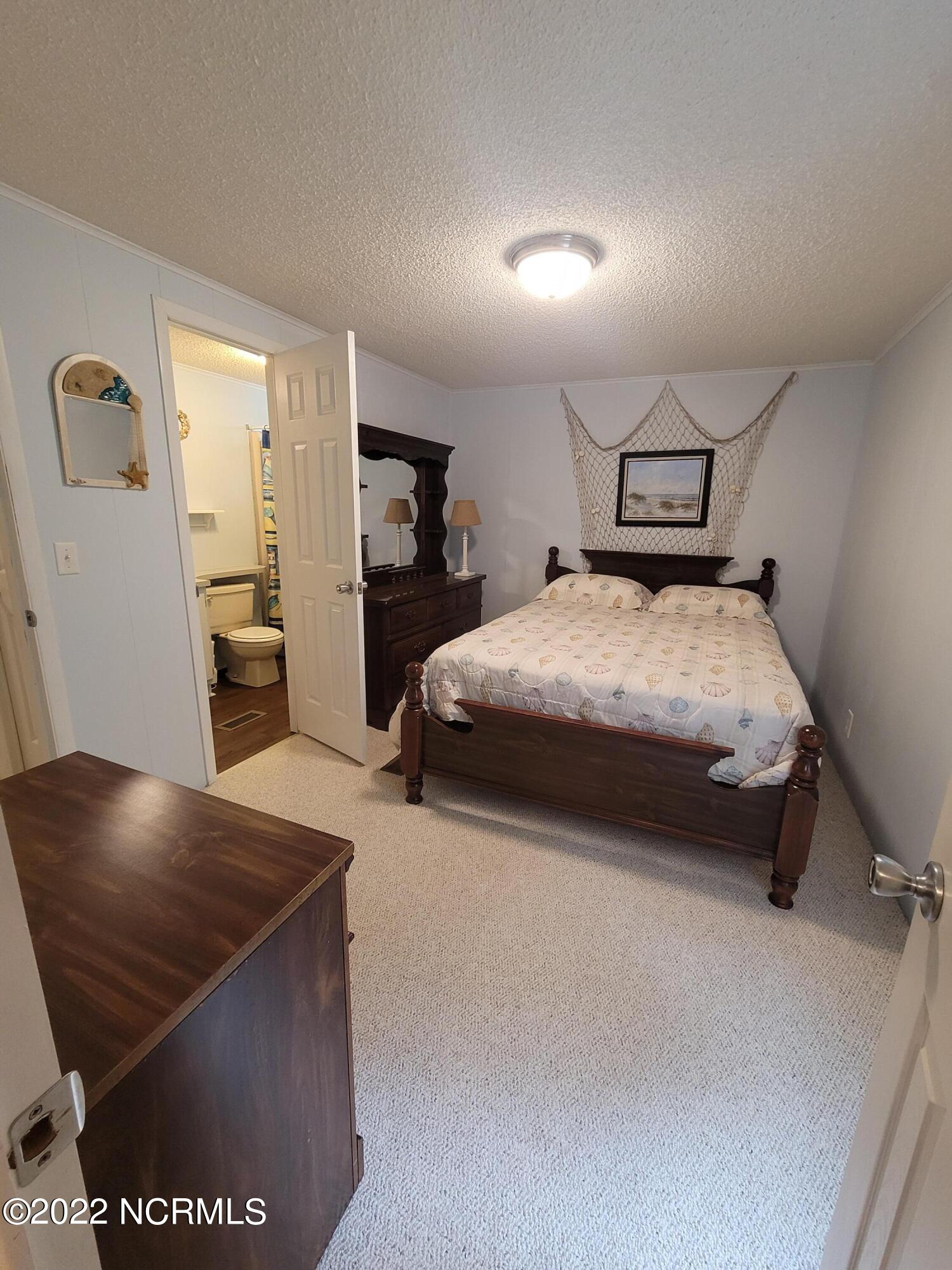 405 Alabama Avenue Carolina Beach, NC 28428 - Photo 20 of 40 20220927_154809