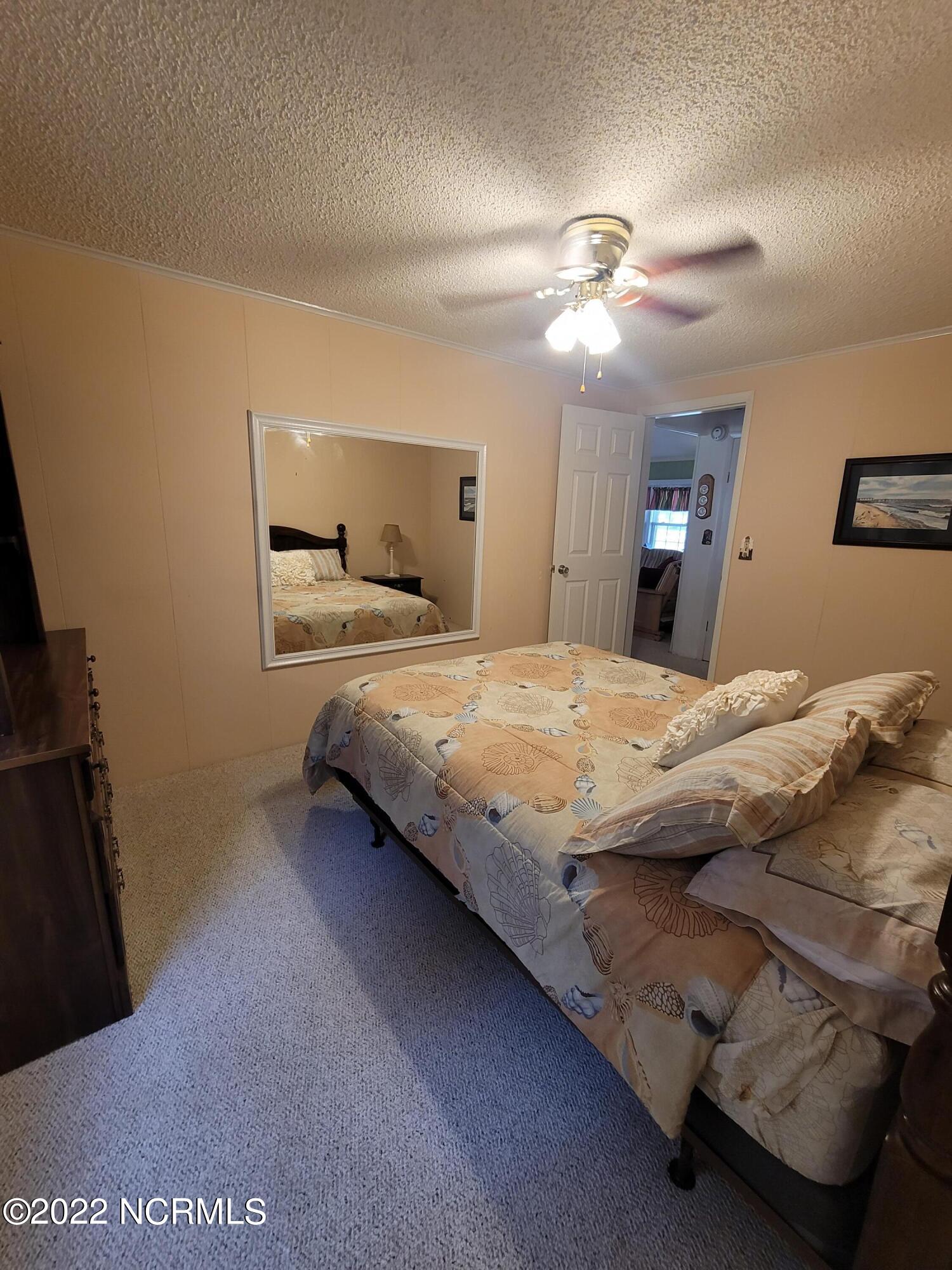 405 Alabama Avenue Carolina Beach, NC 28428 - Photo 25 of 40 20220927_155125