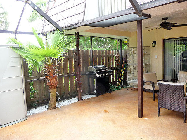 7791 Courtyard Run West Boca Raton, FL 33433 - Photo 18 of 24 Screened Porch