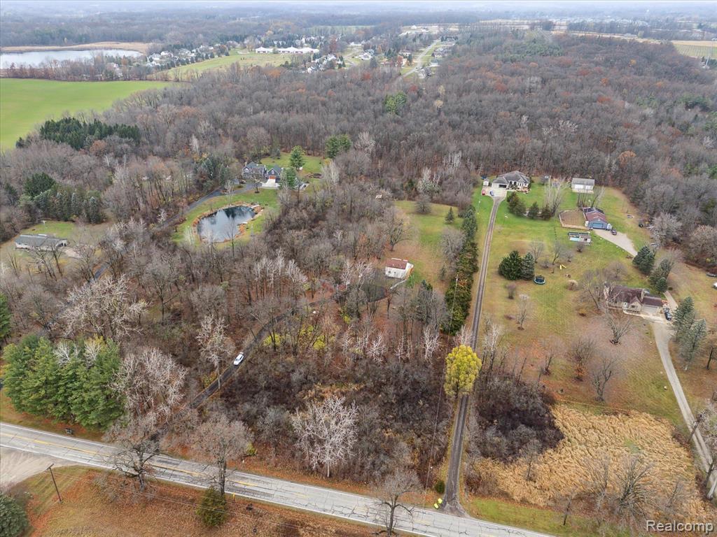 8319 Bennett Lake Road Fenton, MI 48430 - Photo 46 of 52