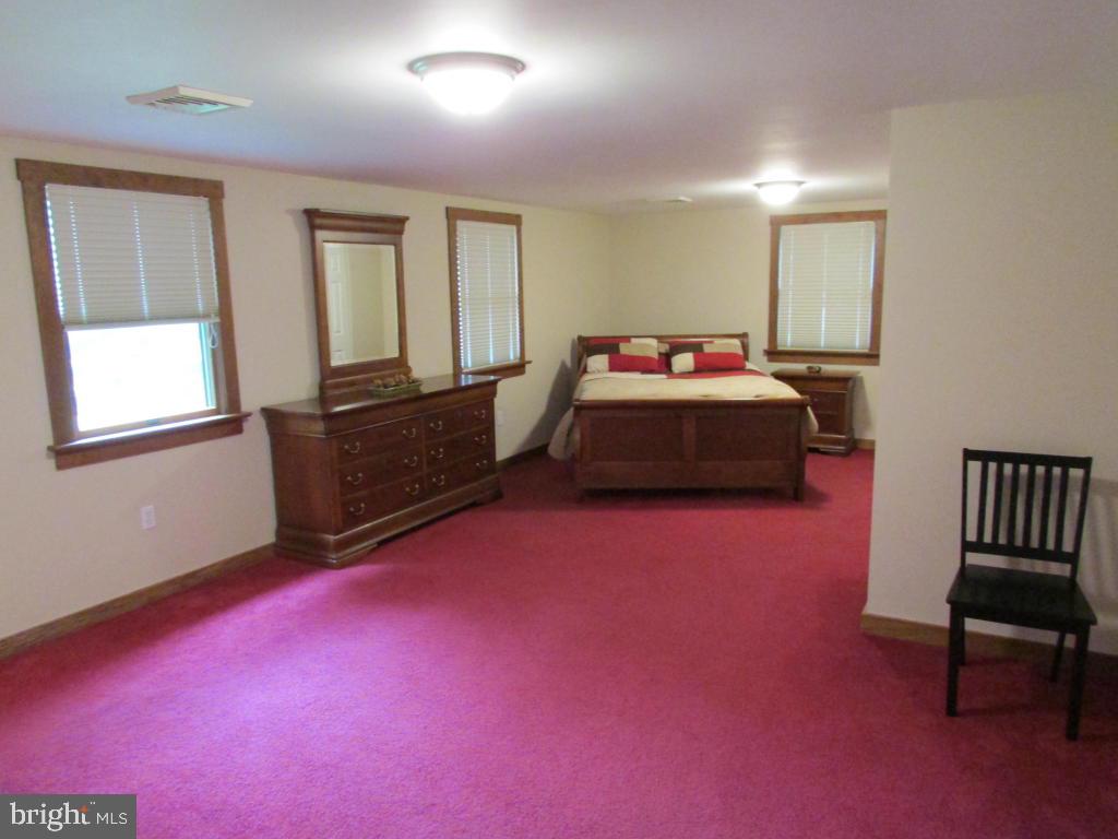 2741 Meadow View Road Manheim, PA 17545 - Photo 23 of 36