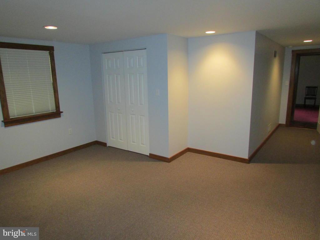 2741 Meadow View Road Manheim, PA 17545 - Photo 28 of 36
