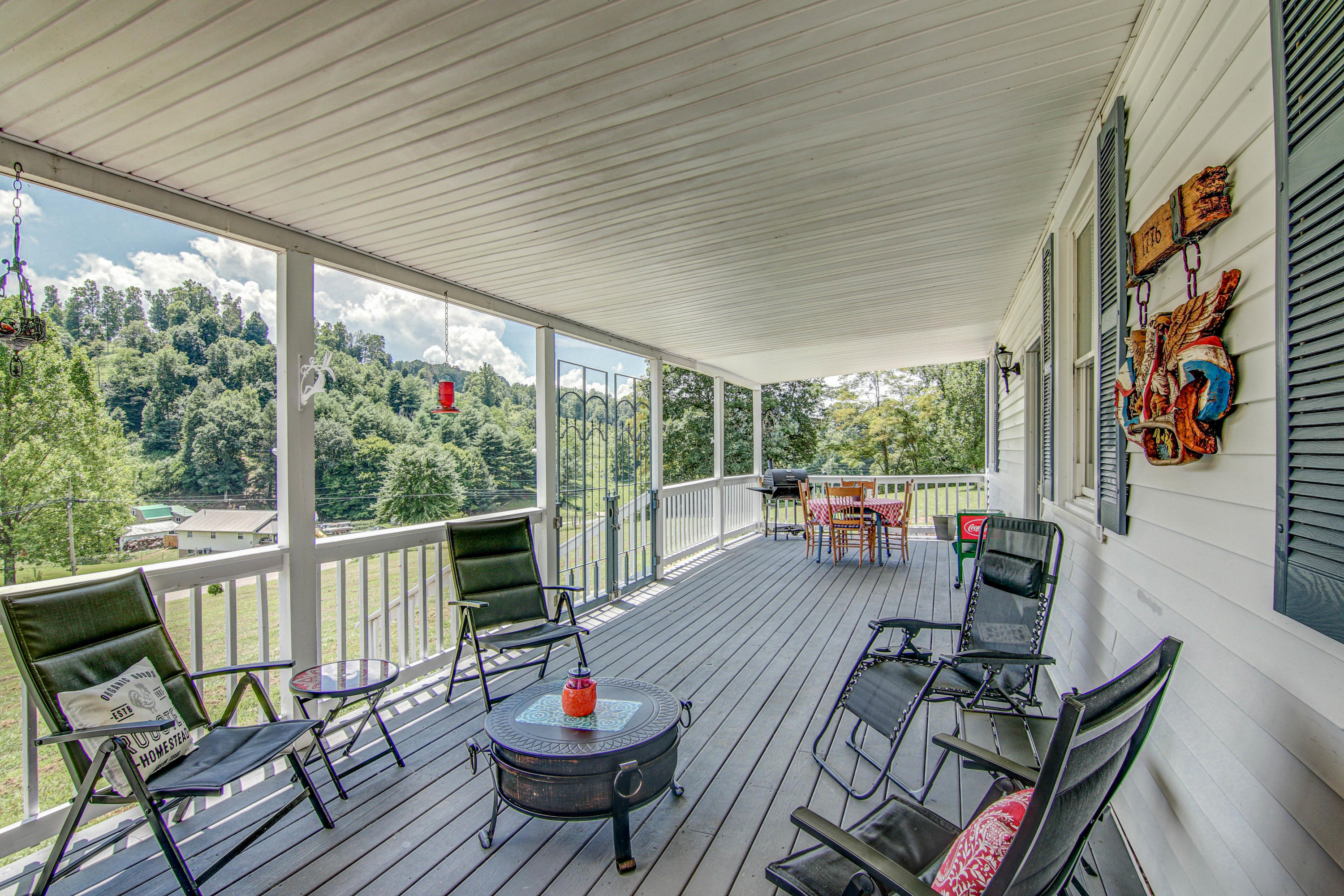 2447 Denton Valley Road Bristol, TN 37620 - Photo 13 of 60 LP1A2996_2997_2998_2999_3000