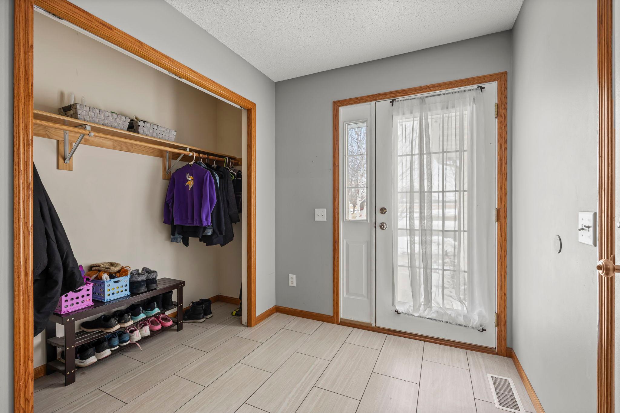 23511 Belmont Street Hampton, MN 55031 - Photo 6 of 36