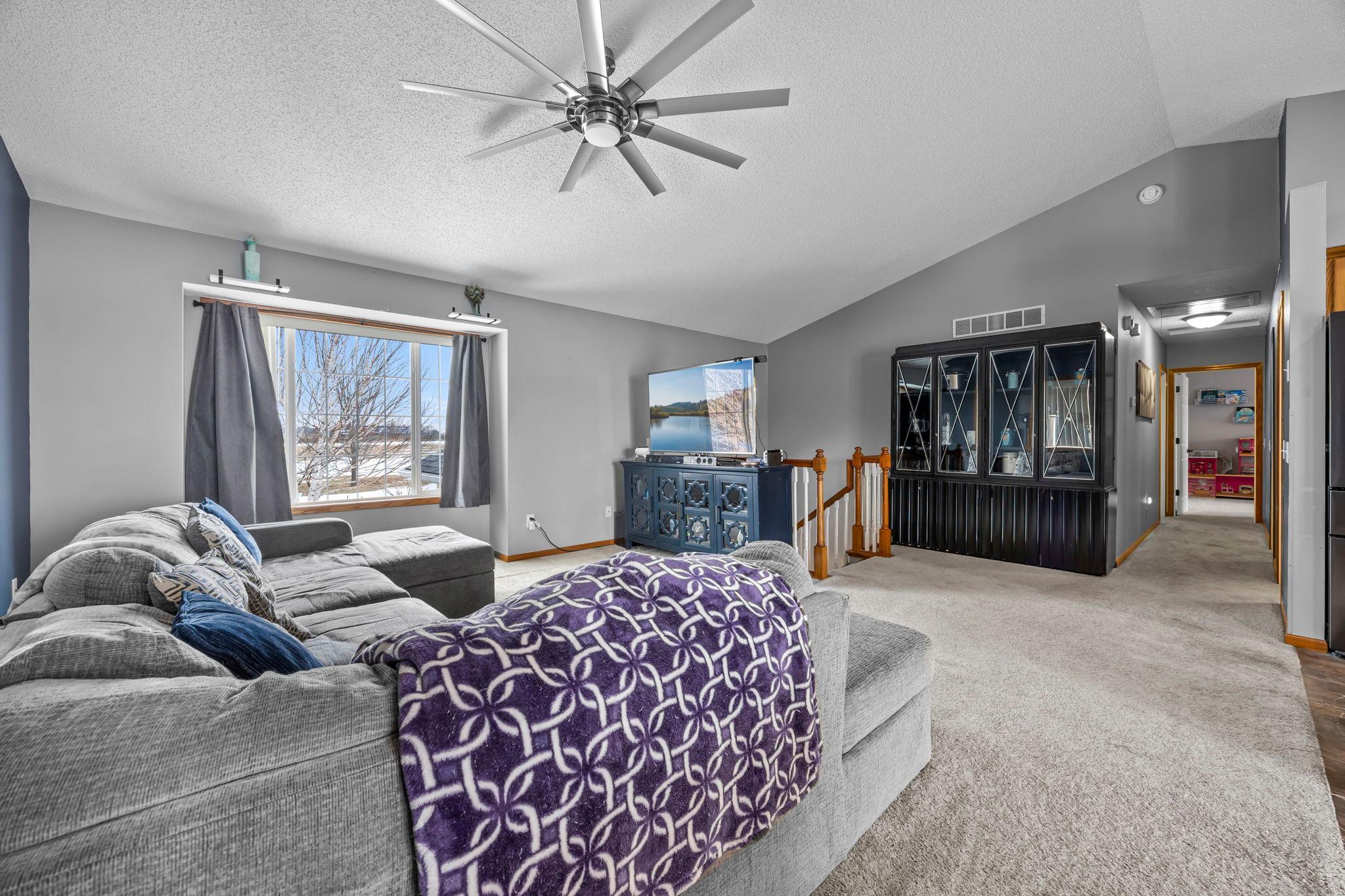 23511 Belmont Street Hampton, MN 55031 - Photo 10 of 36