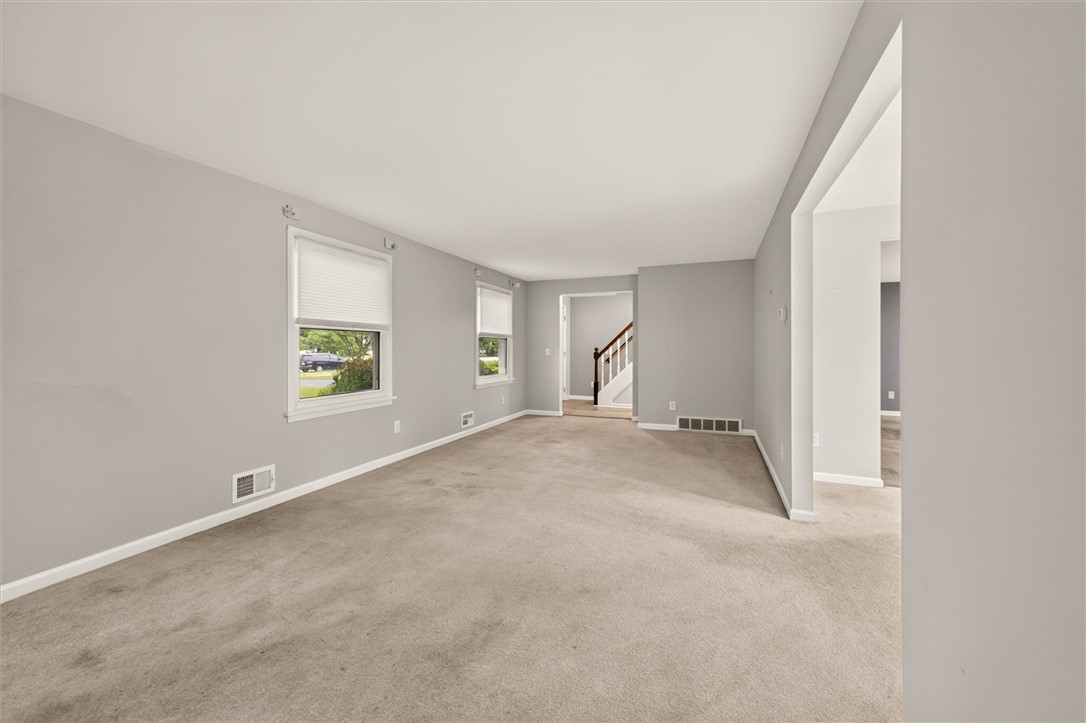 25 Whippletree Road Perinton, NY 14450 - Photo 14 of 44