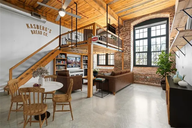 $335,000 | 170 Boulevard Southeast, Unit H221, Atlanta, GA 30312