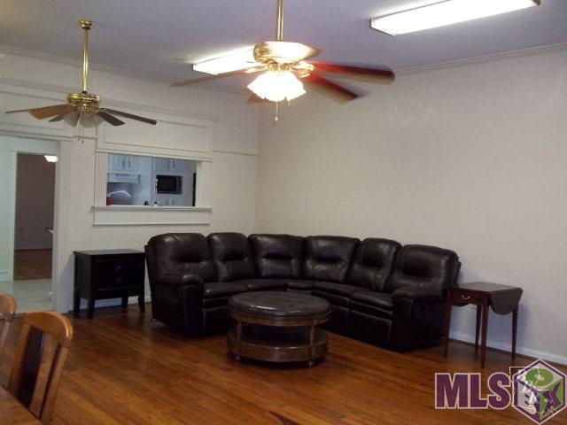 3914 Highway 1 Raceland, LA 70394 - Photo 2 of 8 Living Room