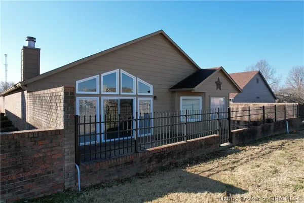 $334,900 | 107 Spaulding Drive, Scottsburg, IN 47170
