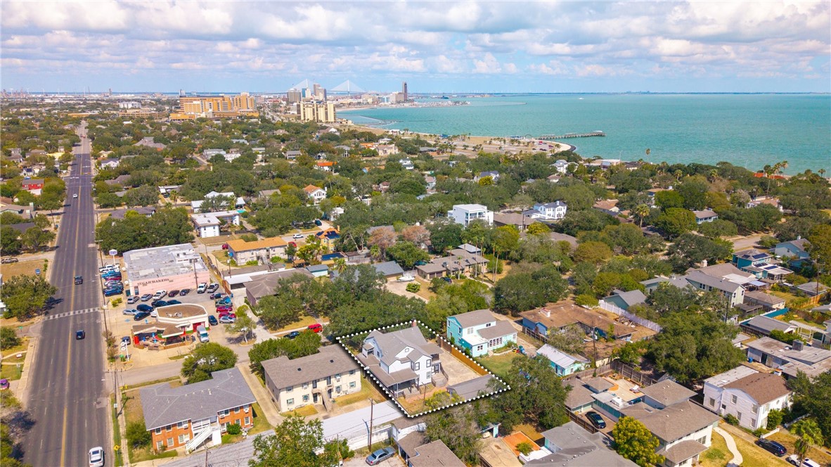 245 Leming Avenue Corpus Christi, TX 78404 - Photo 32 of 33 an aerial view of a city