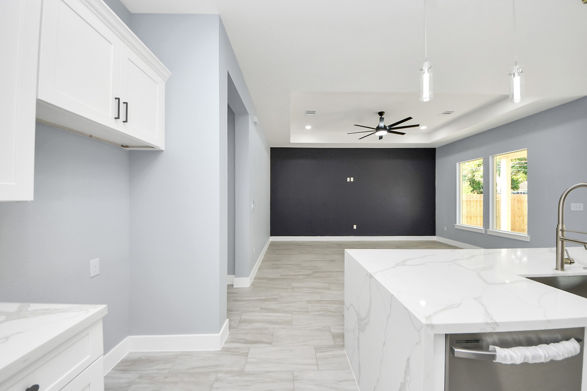 406 South Iowa Street La Porte, TX 77571 - Photo 20 of 49